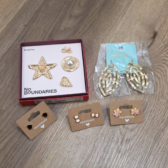 Jewelry - Gold and Pink Earring and Brooch Set